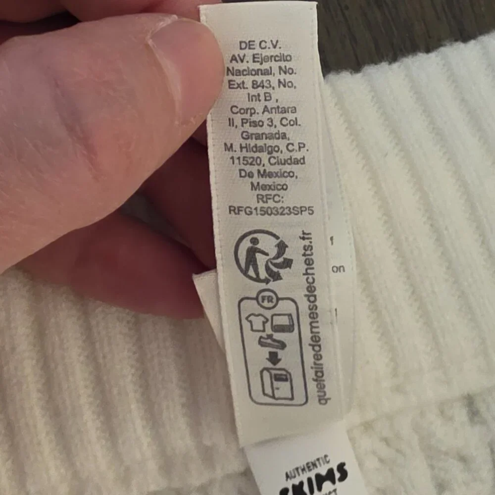 Skims CABLE KNIT STRAIGHT LEG PANT White Large- Loose thread, a few dirt marks - Picture 14 of 16